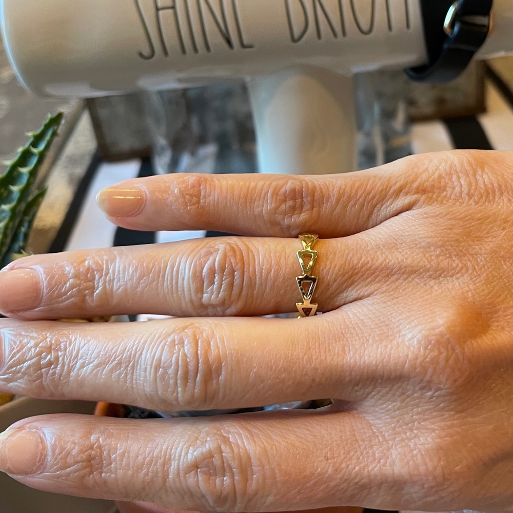 Triangle ring+Gold Plated - Picture 2 of 4